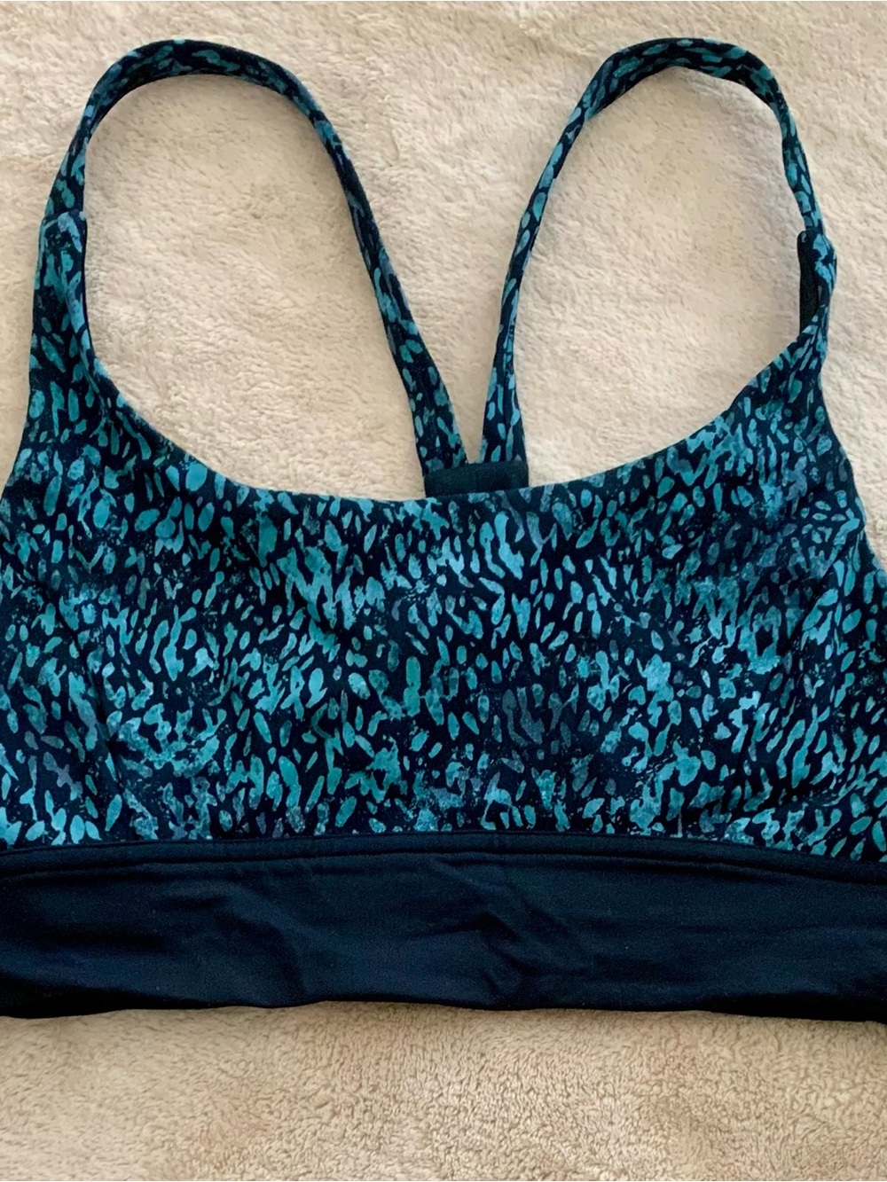 Women's LULULEMON Teal &Black Patterned Sports Bra